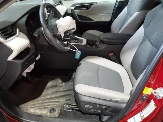 2021 TOYOTA RAV4 XLE  