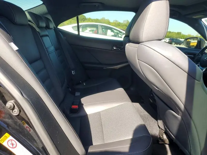 2016 LEXUS IS 300  