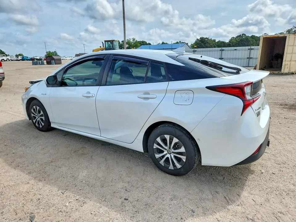 2021 TOYOTA PRIUS LE AWD-E  