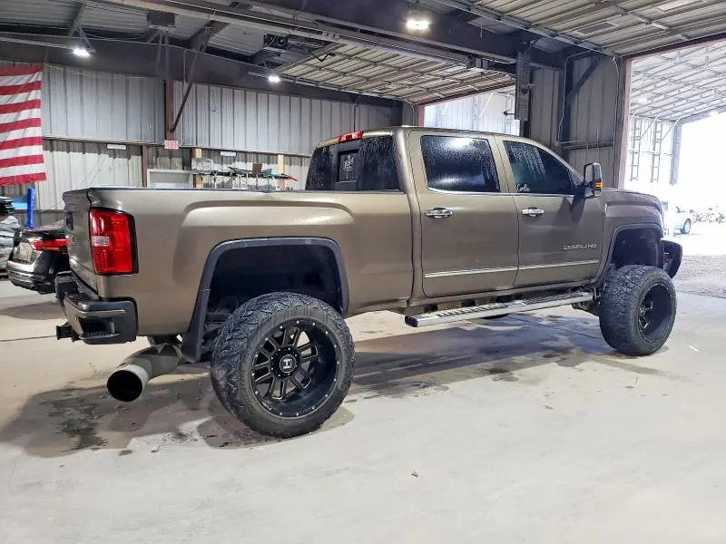 2015 GMC SIERRA K2500 DENALI  