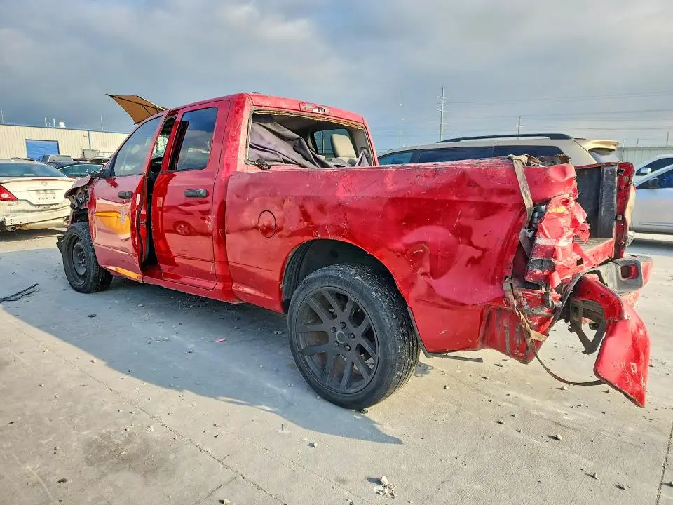 2013 RAM 1500 ST  
