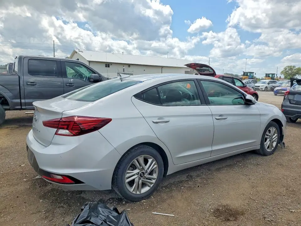 2019 HYUNDAI ELANTRA SEL  