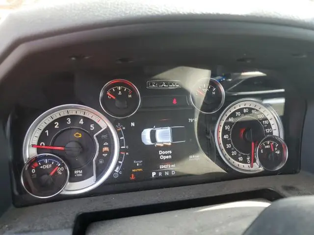 2017 RAM 1500 SLT  