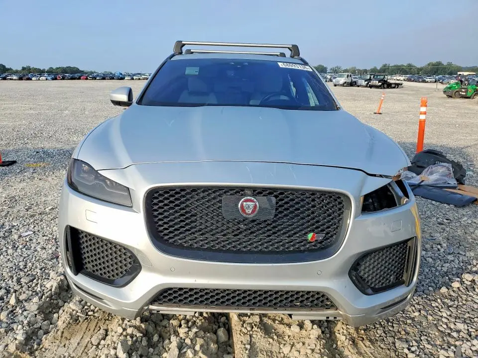 2019 JAGUAR F-PACE S  