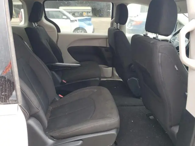 2021 CHRYSLER VOYAGER LX  