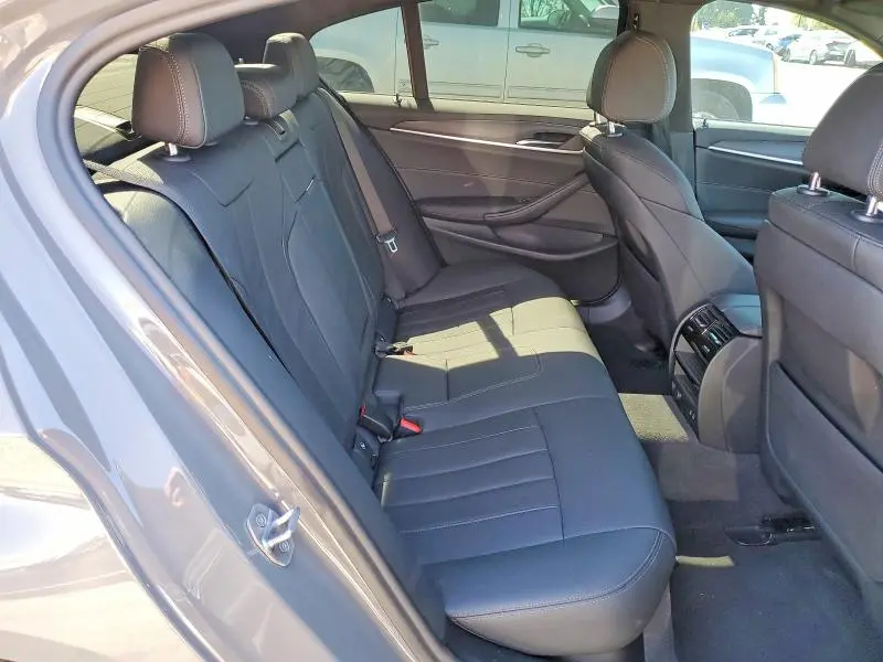 2022 BMW 530 I  