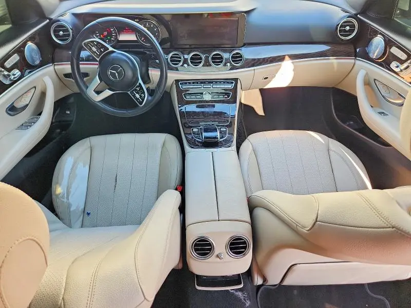 2019 MERCEDES-BENZ E 300  