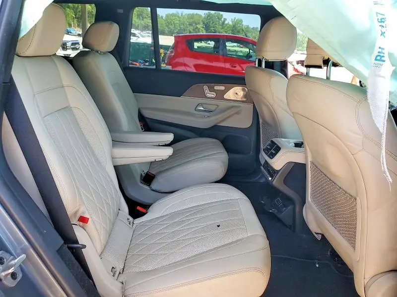 2024 MERCEDES-BENZ GLS   