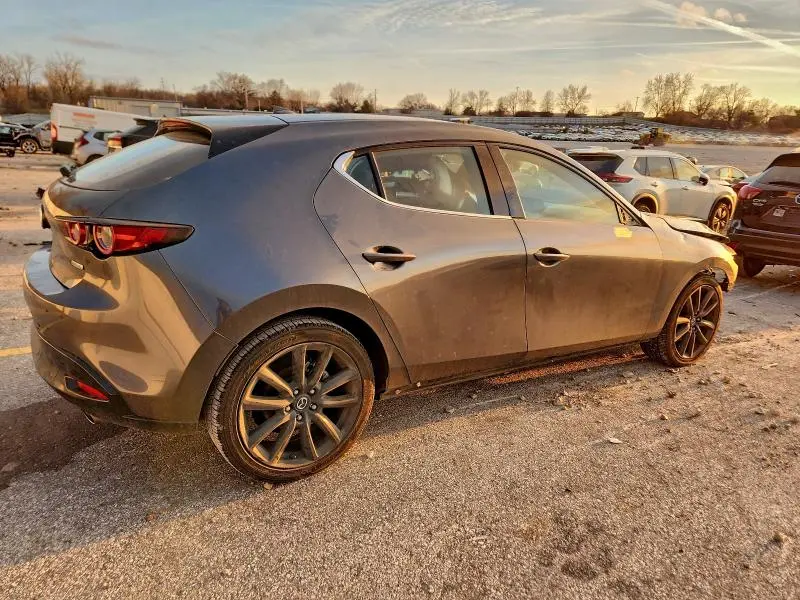 2019 MAZDA 3 PREMIUM  