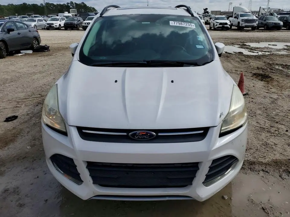 2016 FORD ESCAPE SE  