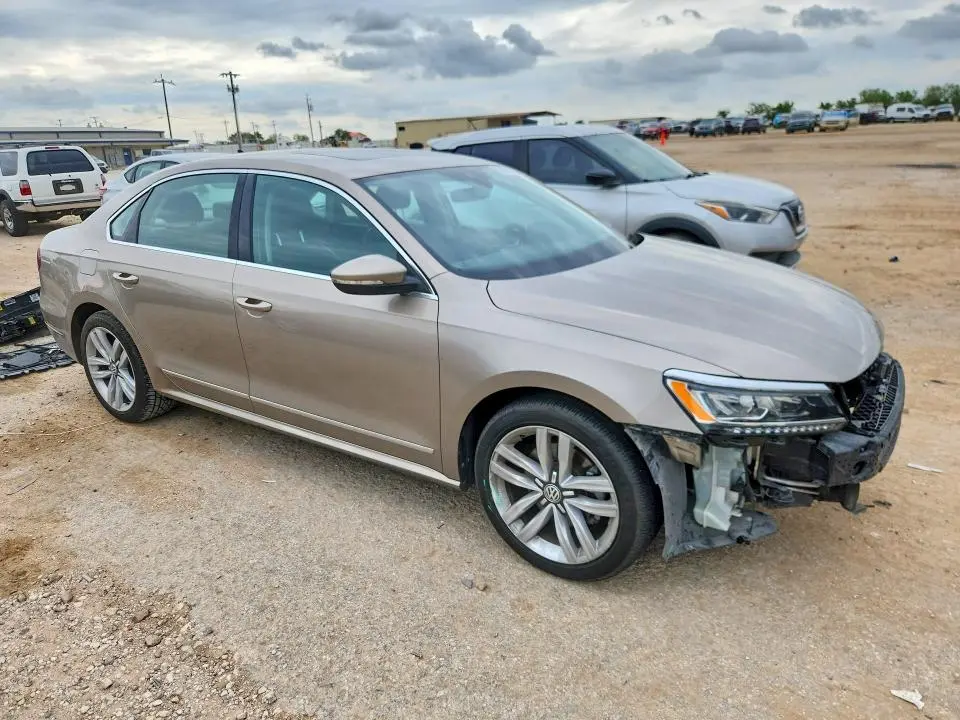2017 VOLKSWAGEN PASSAT SEL PREMIUM  