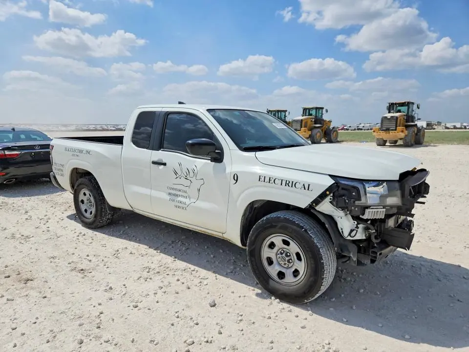 2024 NISSAN FRONTIER S  