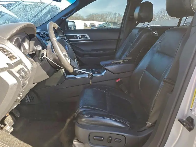 2011 FORD EXPLORER XLT  