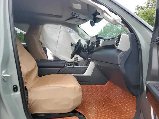 2024 TOYOTA TUNDRA CREWMAX LIMITED  