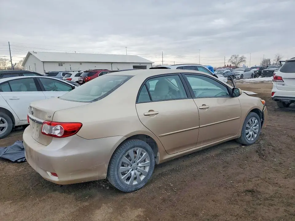 2012 TOYOTA COROLLA LE  
