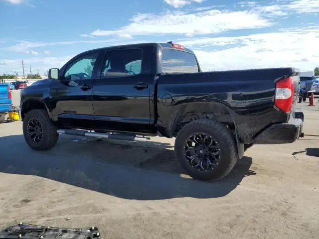 2020 TOYOTA TUNDRA CREWMAX SR5  
