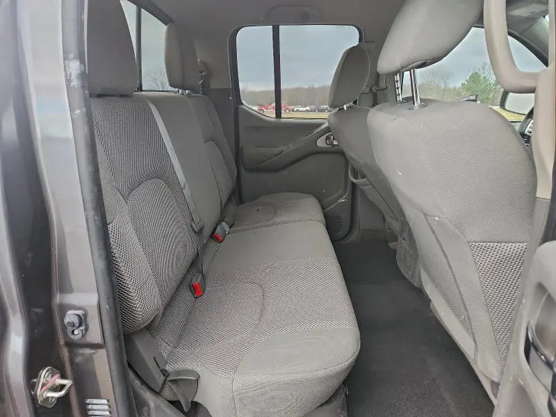 2019 NISSAN FRONTIER S  