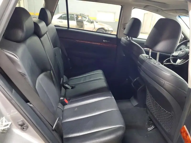 2010 SUBARU OUTBACK 3.6R LIMITED  