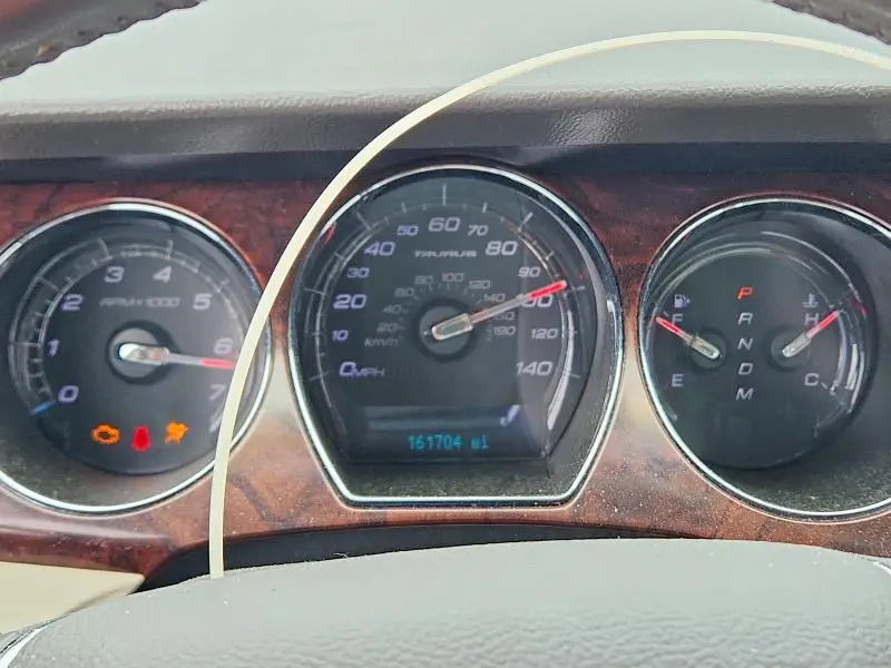 2011 FORD TAURUS SEL  