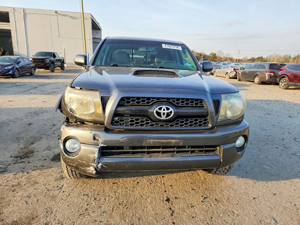 2011 TOYOTA TACOMA V6  