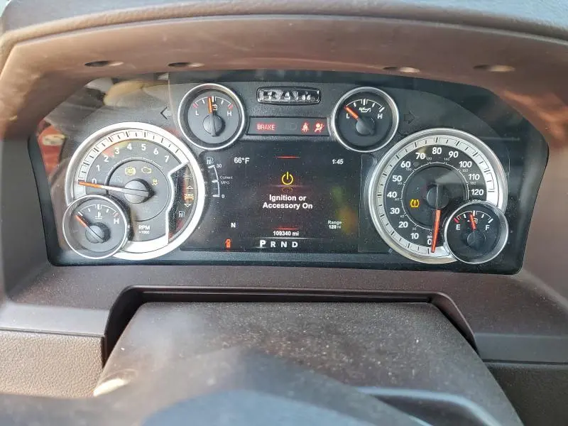 2015 RAM 1500 LARAMIE  