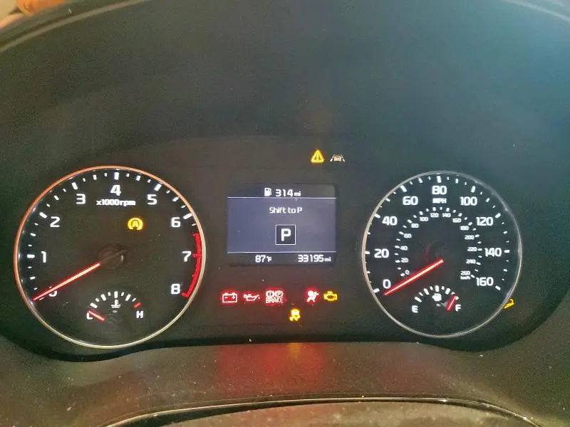2023 KIA SELTOS EX  