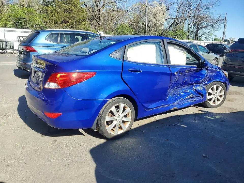 2012 HYUNDAI ACCENT GLS  