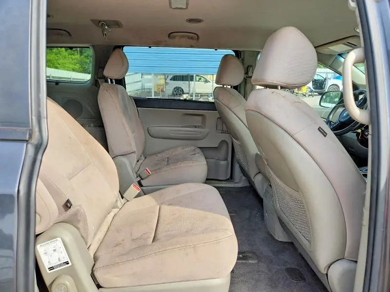 2015 KIA SEDONA LX  