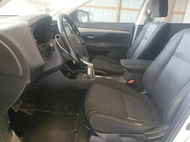 2016 MITSUBISHI OUTLANDER SE  