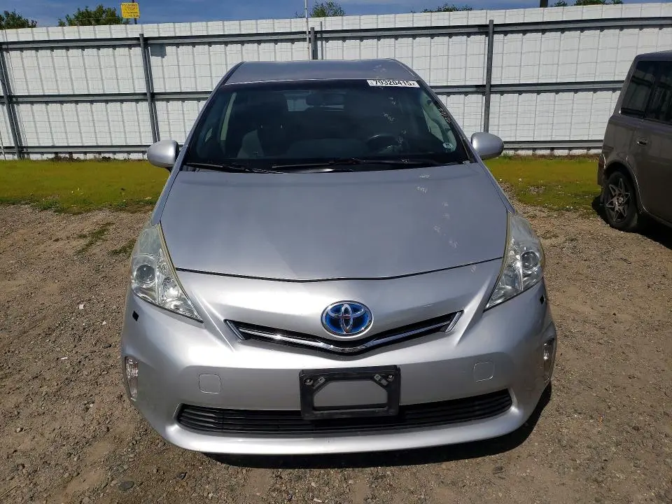 2013 TOYOTA PRIUS V THREE  