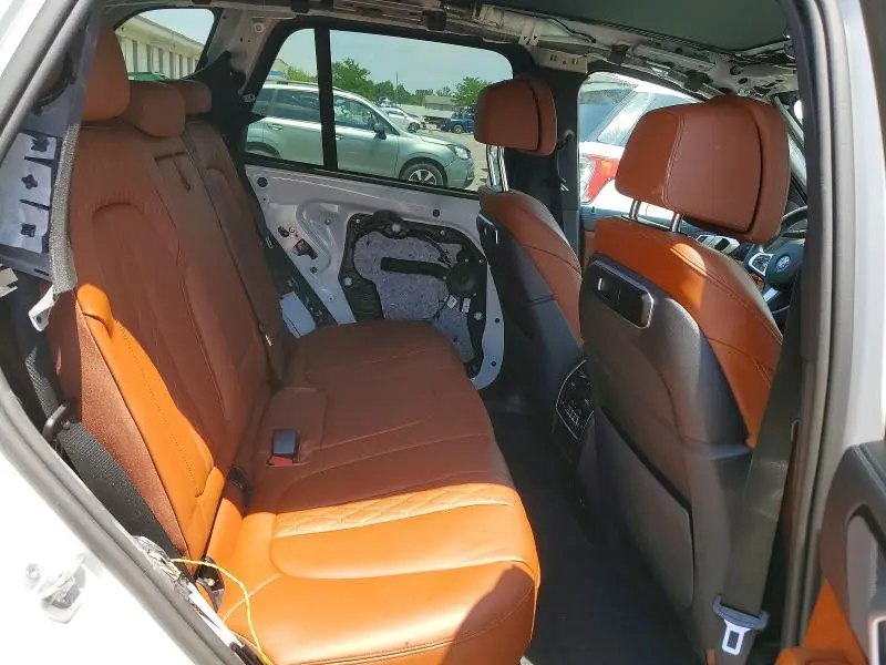 2025 BMW X5 XDRIVE50E  
