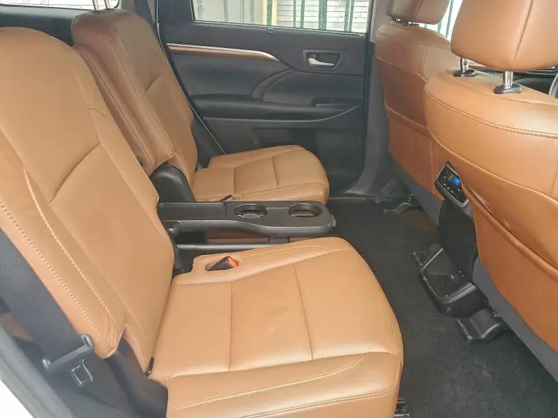 2019 TOYOTA HIGHLANDER LIMITED  