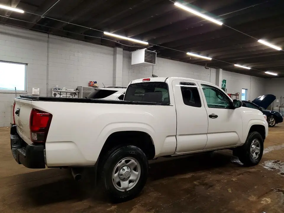 2021 TOYOTA TACOMA SR  