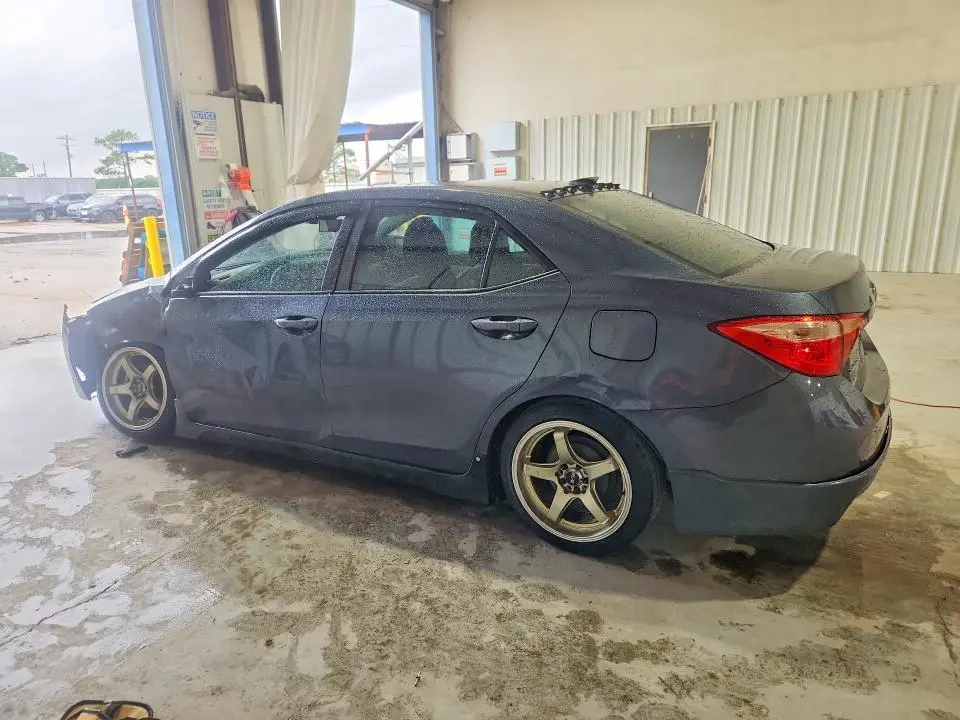 2018 TOYOTA COROLLA LE  
