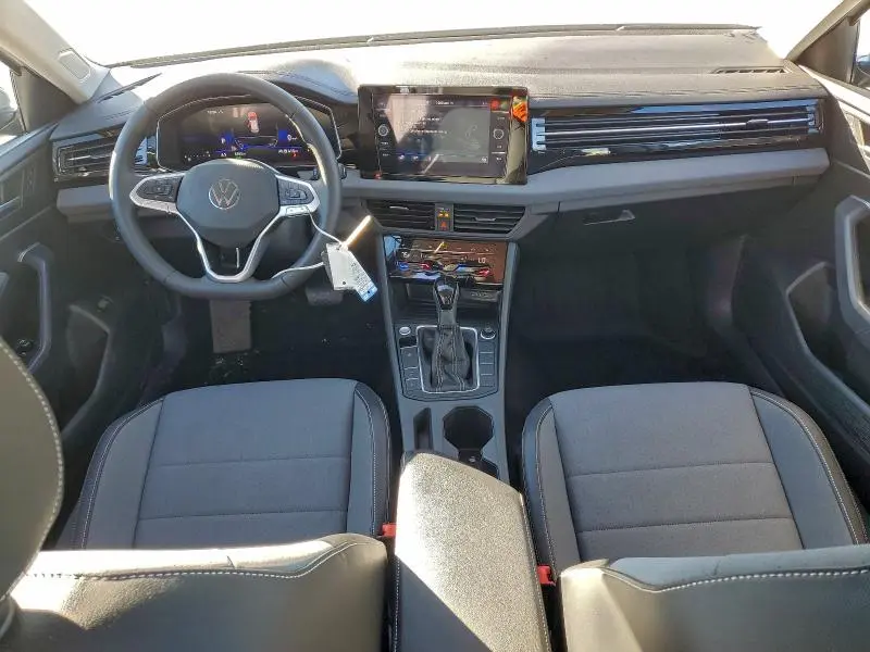 2025 VOLKSWAGEN JETTA SE  