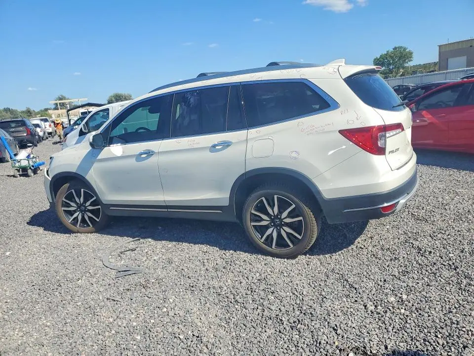 2019 HONDA PILOT TOURING  