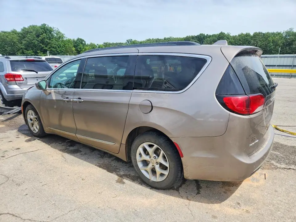 2017 CHRYSLER PACIFICA TOURING L  