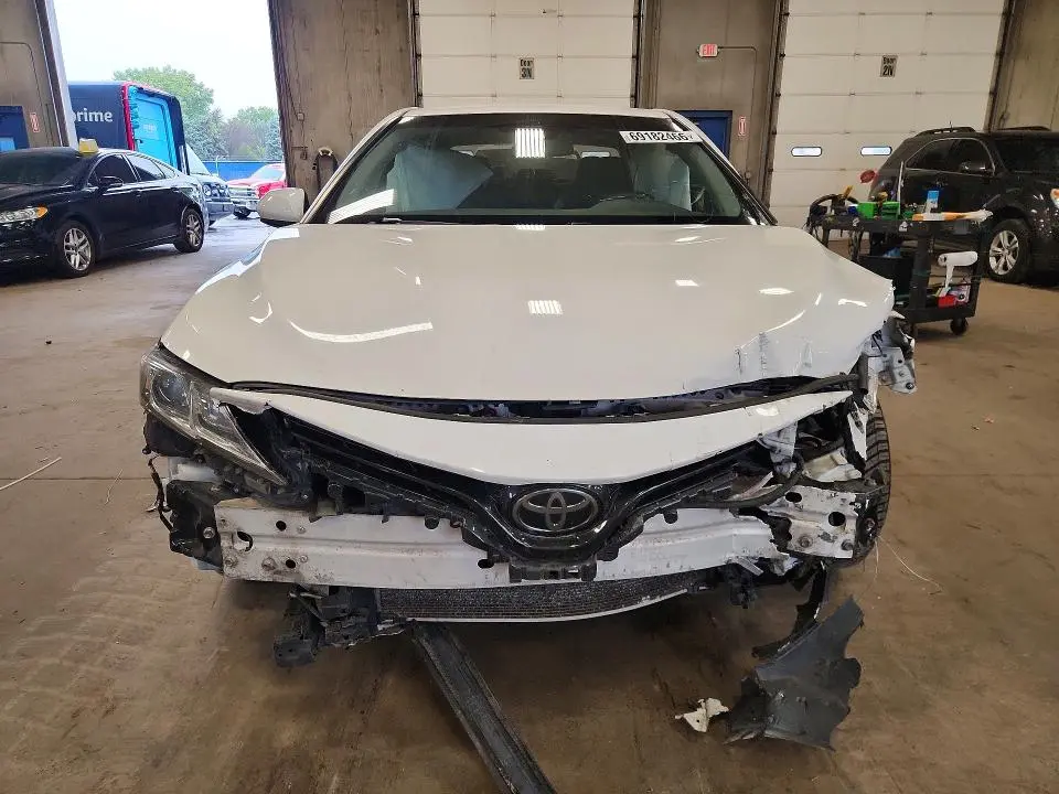 2018 TOYOTA CAMRY   