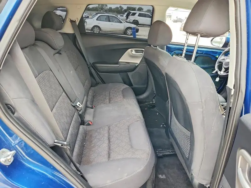 2017 KIA NIRO LX  
