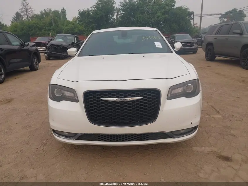 2016 CHRYSLER 300  