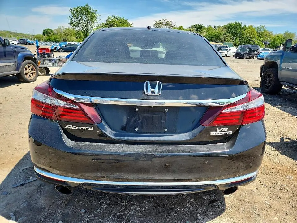2016 HONDA ACCORD TOURING  