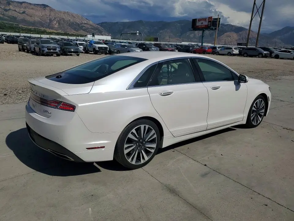 2017 LINCOLN MKZ RESERVE  