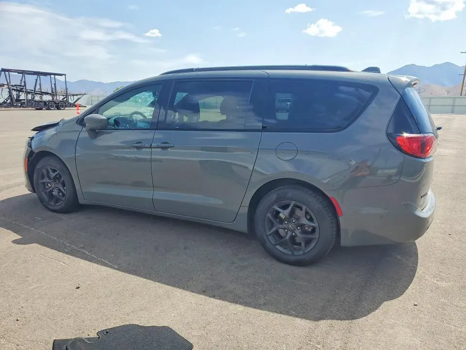 2020 CHRYSLER PACIFICA TOURING L PLUS  