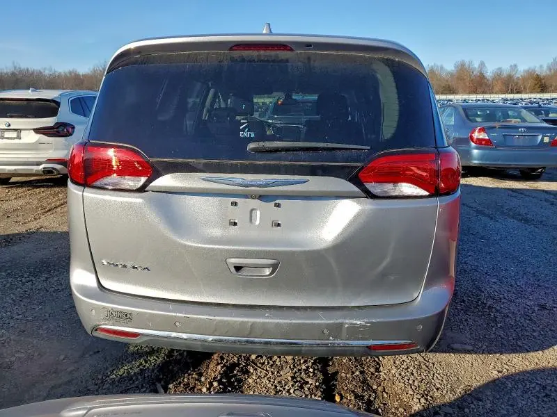 2017 CHRYSLER PACIFICA TOURING L  