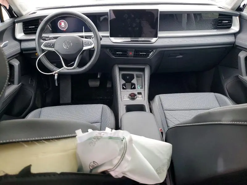 2025 VOLKSWAGEN TIGUAN SE  