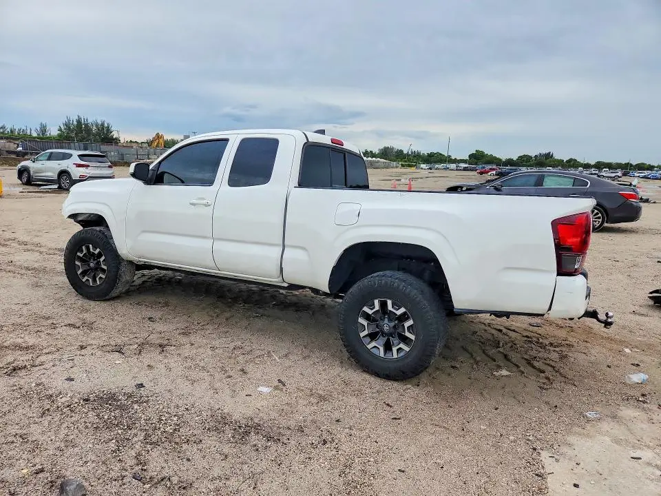 2023 TOYOTA TACOMA SR V6  