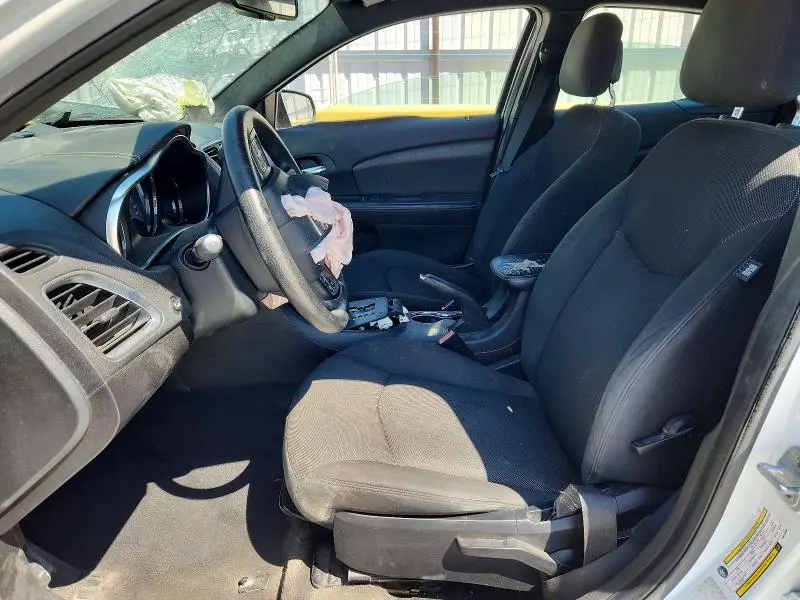 2013 DODGE AVENGER SE  