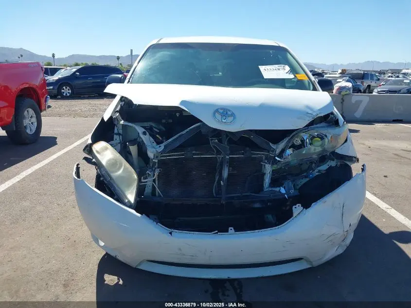 2013 TOYOTA SIENNA L V6 7 PASSENGER