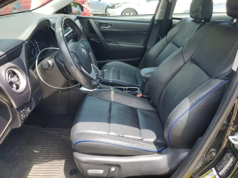 2017 TOYOTA COROLLA XSE  