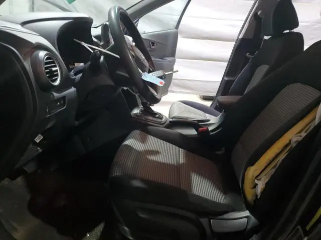 2020 HYUNDAI KONA SE  